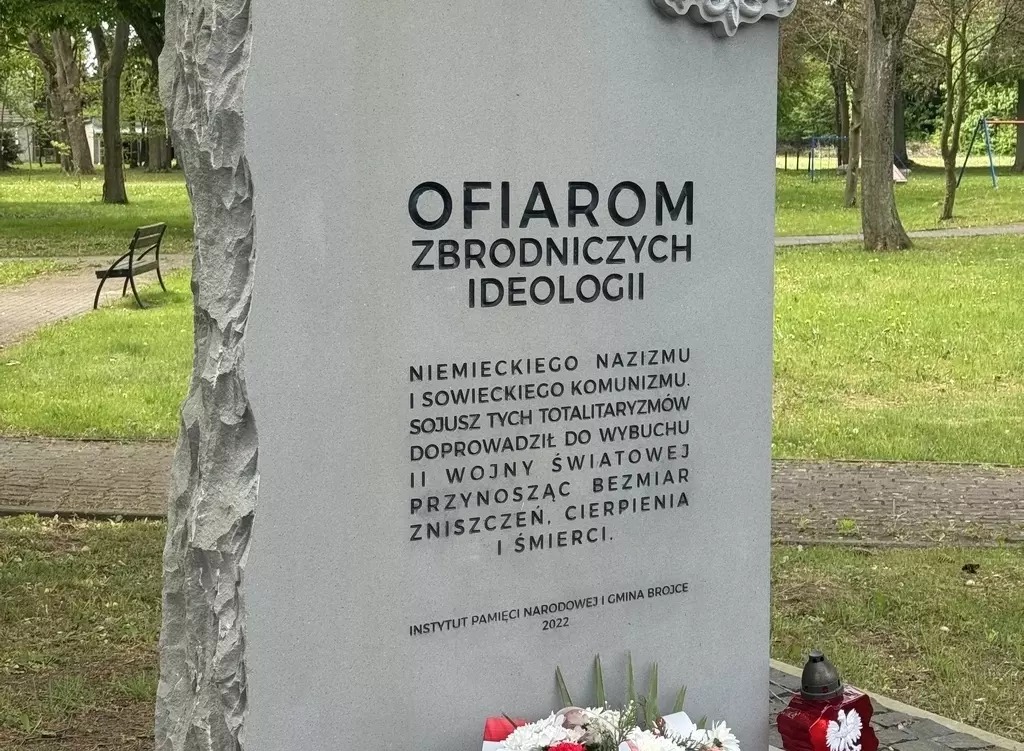 Zdjęcie do Foto relacja z obchod&oacute;w 80 rocznicy zakończenia II Wojny Światowej